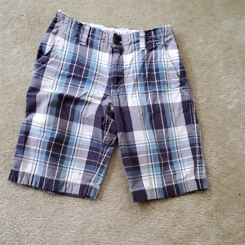 Men shortd